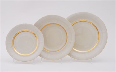 Набор тарелок на 6 персон "Золотая полоска, слоновая кость" Соната Leander 18 предметов - фото 52066