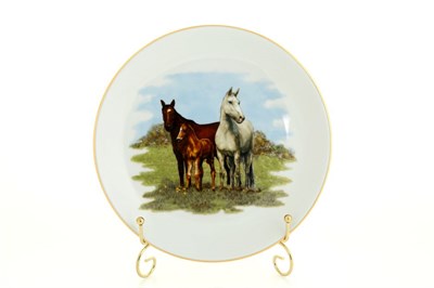 Тарелка мелкая подвесная 24 см "Лошади на лугу" Leander - фото 52685
