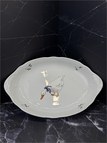 Блюдо овальное глубокое 33 см Гуси, Thun 000729 - фото 96727