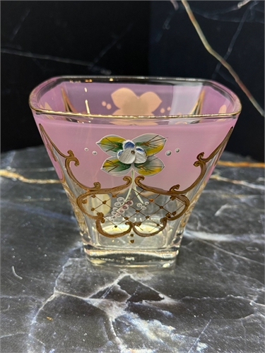 Конфетница квадратная Розовая 13 см , с лепкой 001506 - фото 97757