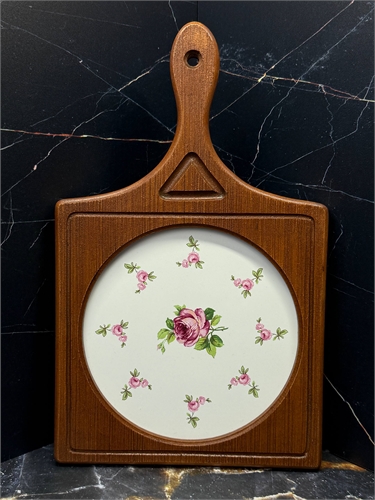 Декоративная доска Розочки, рисунок в кругу (№3), квадратная с ручкой, 29х18 см 001416 - фото 98037